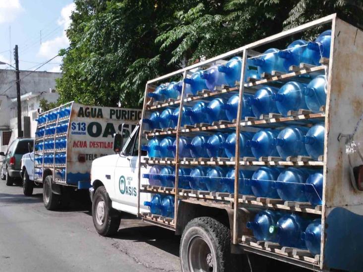 Reportan desabasto de agua purificada Reportan desabasto de agua purificada