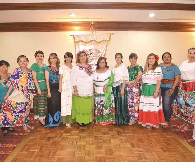 Una merienda muy patria Una merienda muy patria