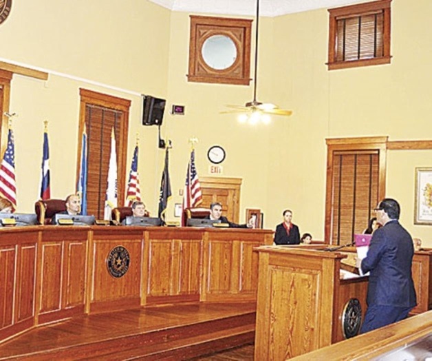 Validan comisionados reubicar a trabajadores