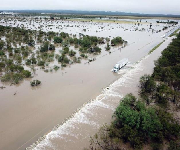 Causa tormenta en N. L. inundaciones. Desbordamientos de ríos y arroyos