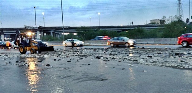 Causa tormenta en N. L. inundaciones. Desbordamientos de ríos y arroyos