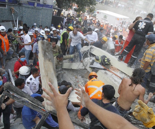 Papa Francisco destaca reacción de jóvenes mexicanos ante sismo