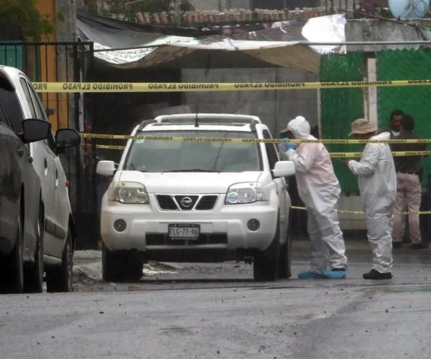 Hombre muere baleado frente a su esposa Hombre muere baleado frente a su esposa