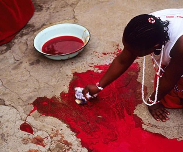 Acusan a personas de vampirismo y las linchan en África