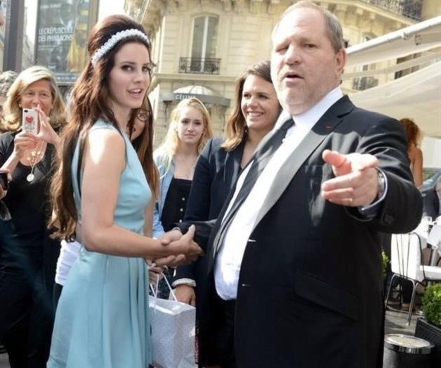 Le escribe canción a Harvey