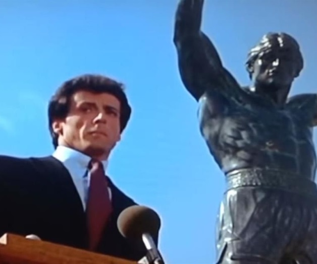 Subastan escultura de Rocky Balboa