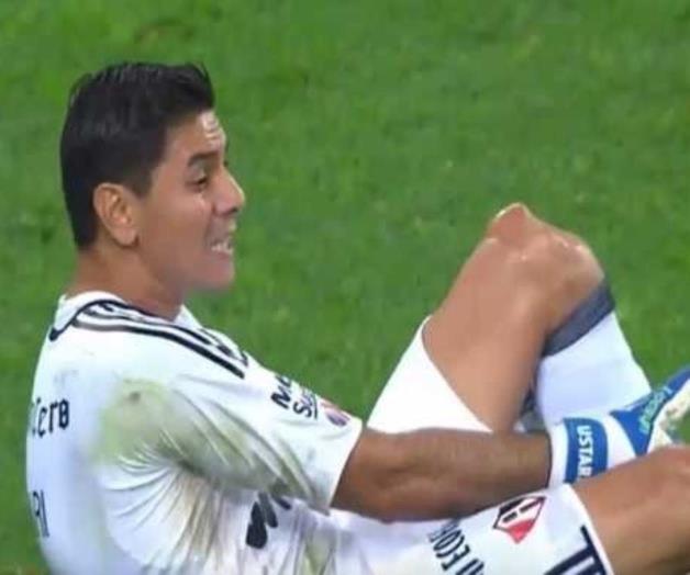 Ingresa Óscar Ustari a quirófano tras sufrir lesión