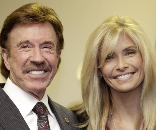 Deja su carrera para cuidar de esposa