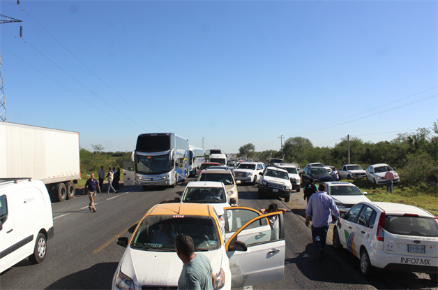 Deja carreterazo cuatro fallecidos. Tragedia en tramo Victoria-Monterrey