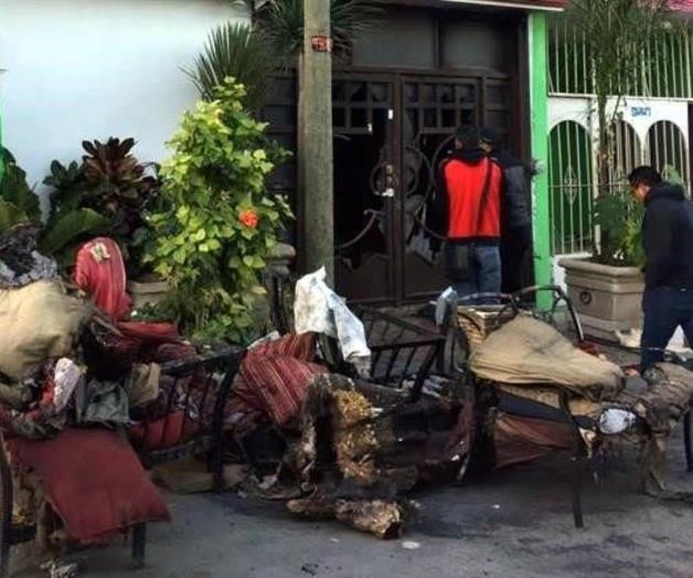 Mujer rinde culto a la muerte y se quema gran parte de su cuerpo Mujer rinde culto a la muerte y se quema gran parte de su cuerpo