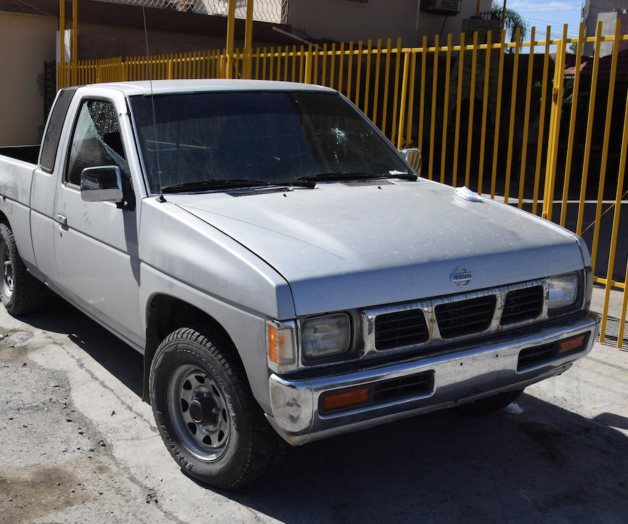 Abandonan autos con impactos de bala Abandonan autos con impactos de bala