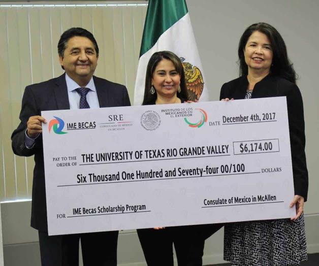 Entrega Consulado cheques del Programa IME-Becas Entrega Consulado cheques del Programa IME-Becas