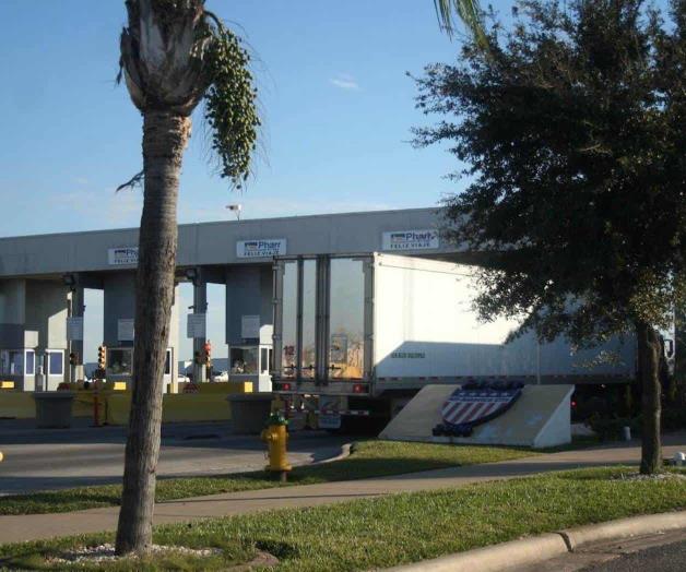 Logra puente récord en cruces comerciales. Registra crecimiento de gran magnitud Logra puente récord en cruces comerciales. Registra crecimiento de gran magnitud