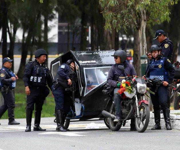 Prohíben a policías videograbar arrestos