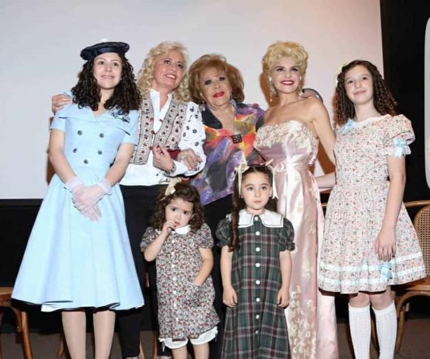 Lo más destacado en bioserie de Silvia Pinal son los ROMANCES