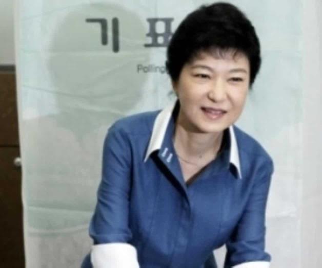 Rechaza expresidenta Park someterse a interrogatorio por corrupción