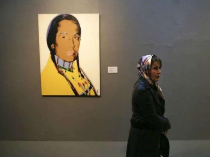 Arruina obras de arte por 300 mil dólares durante cita con famoso abogado Arruina obras de arte por 300 mil dólares durante cita con famoso abogado