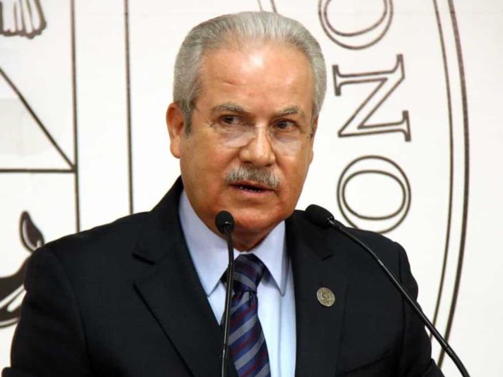 Dejan libre en EU a ligado a Padrés Dejan libre en EU a ligado a Padrés