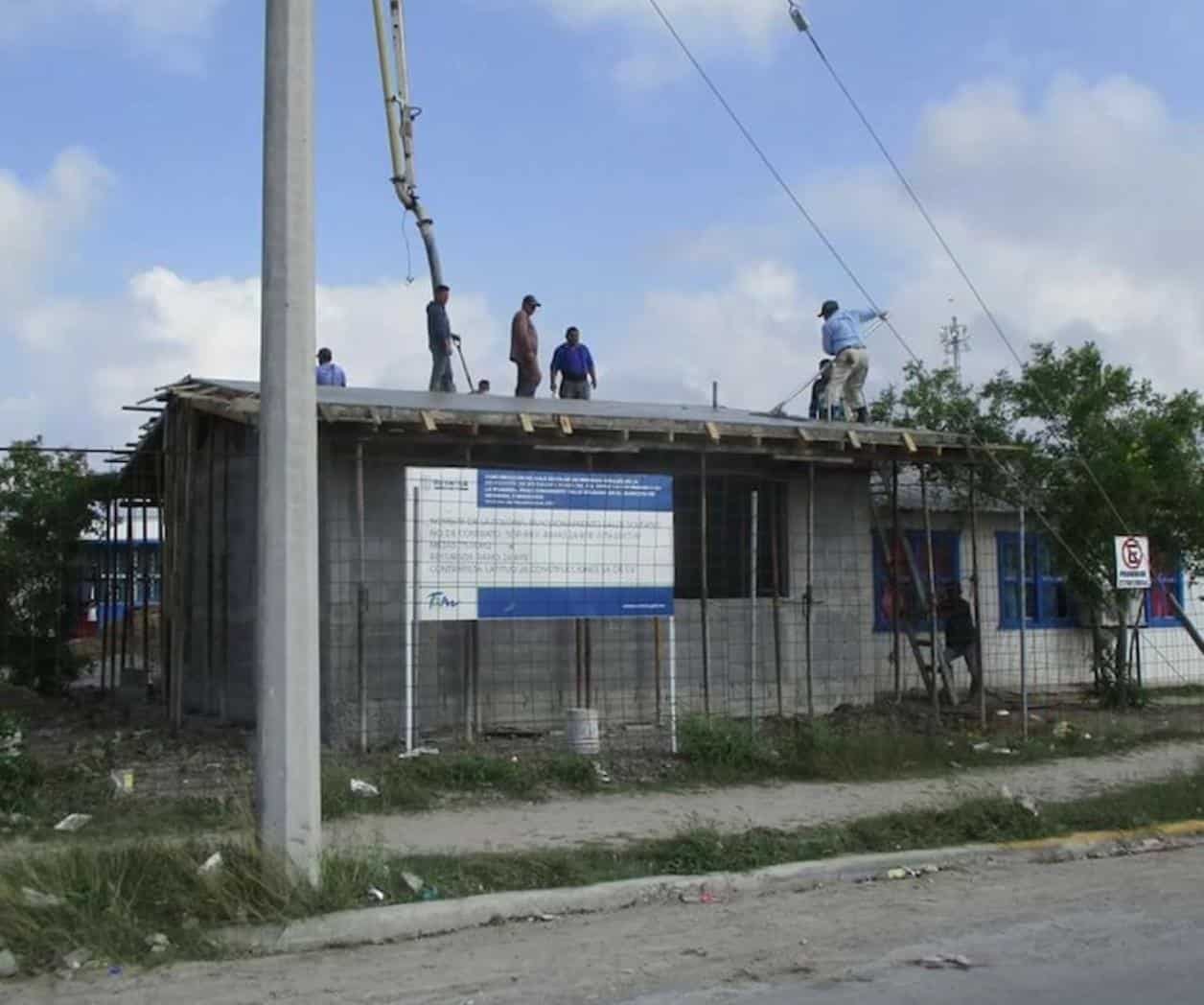 Construyen aulas para 693 alumnos