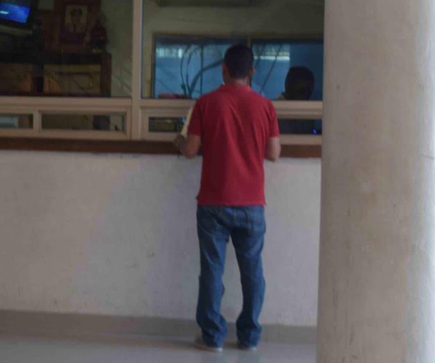 Le roban GMC Jimmy en ‘garantía’ por golpe