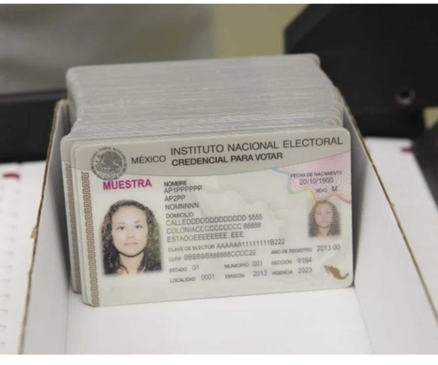 Pide INE renovar la antigua credencial de más de 10 años