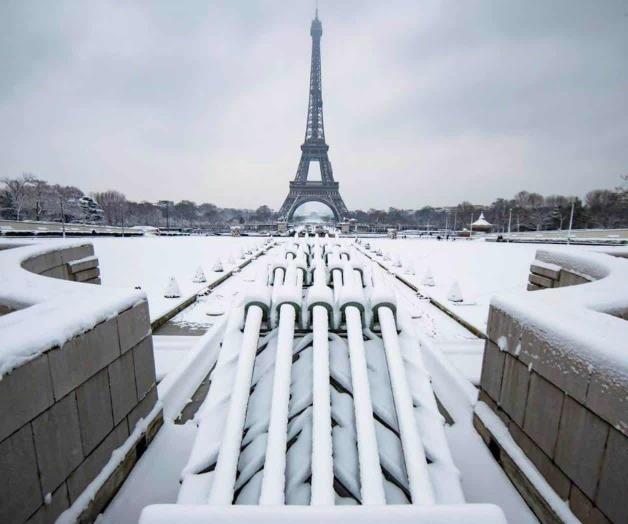Cancelan 200 vuelos en aeropuerto de París por nevada