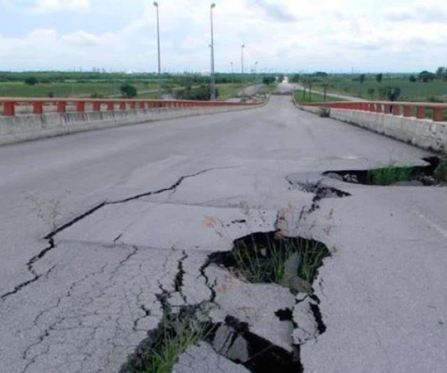 Definitivo; puente roto se tiene que derrumbar