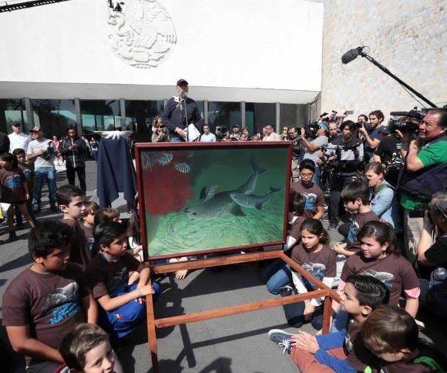 Hacen niños marcha fúnebre para salvar a la vaquita marina
