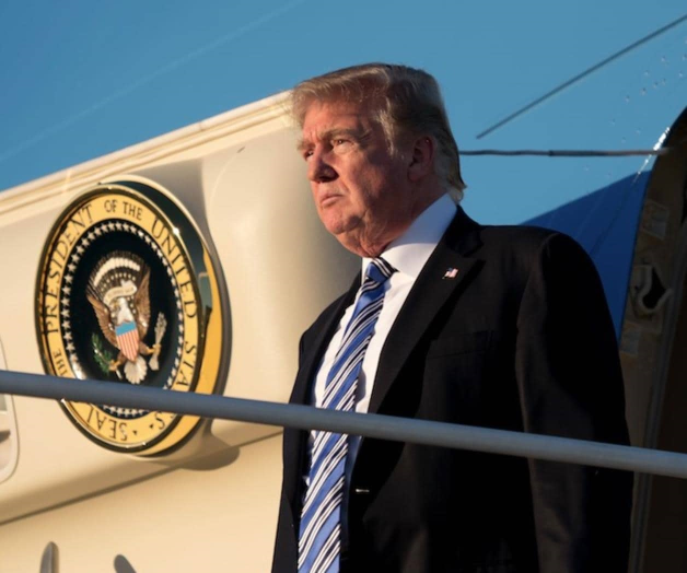 Da Trump visto bueno a revisión de antecedentes para comprar armas