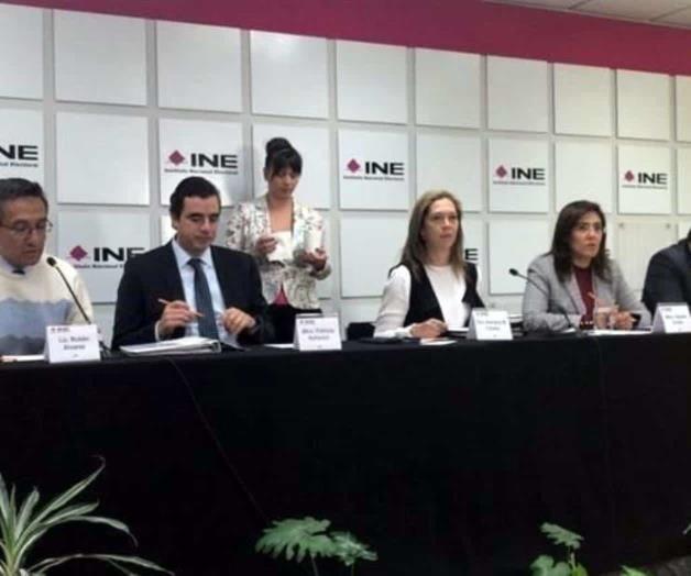 Tumba INE a dos independientes al Senado