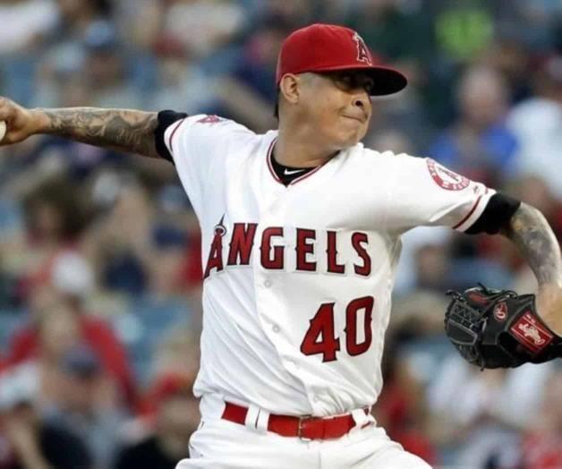 Firma Chávez por un año  y un millón de dólares con los Rangers