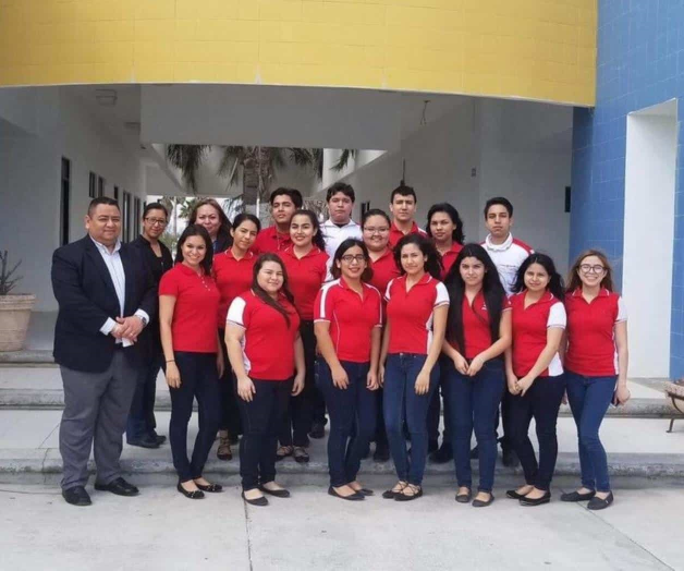 Visitan estudiantes, centro de salud mental