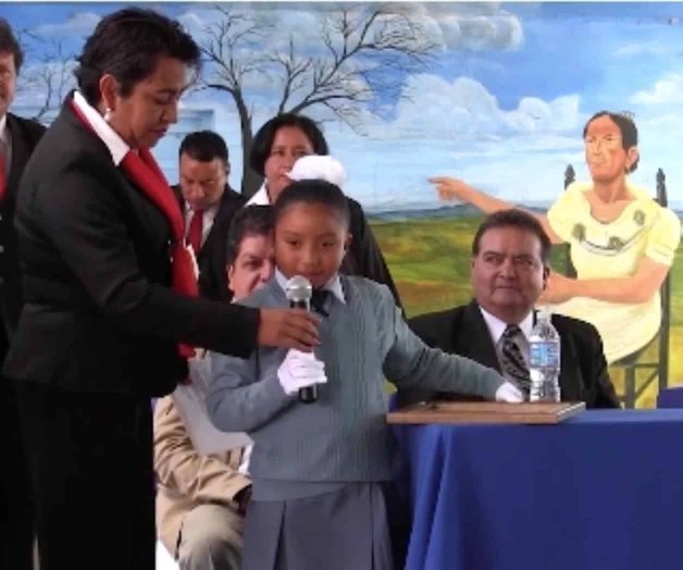 Gana niña mexicana premio de ciencia nuclear de la UNAM