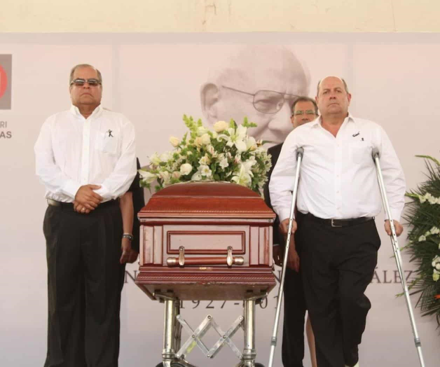 Rinden homenaje al exgobernador Enrique Cárdenas Rinden homenaje al exgobernador Enrique Cárdenas