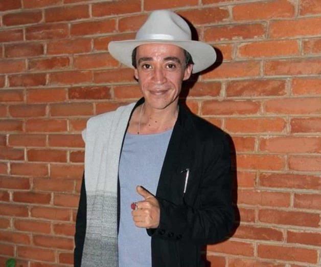 Rinden homenaje a Roberto Sosa por destacada trayectoria