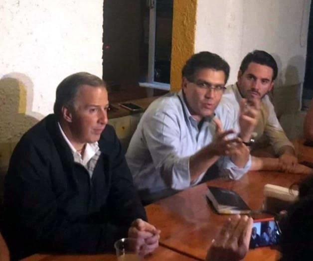 Se suma Ríos Piter a campaña de Meade