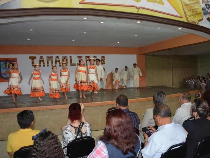 Demuestran aprendizaje y refuerzan su cultura Demuestran aprendizaje y refuerzan su cultura