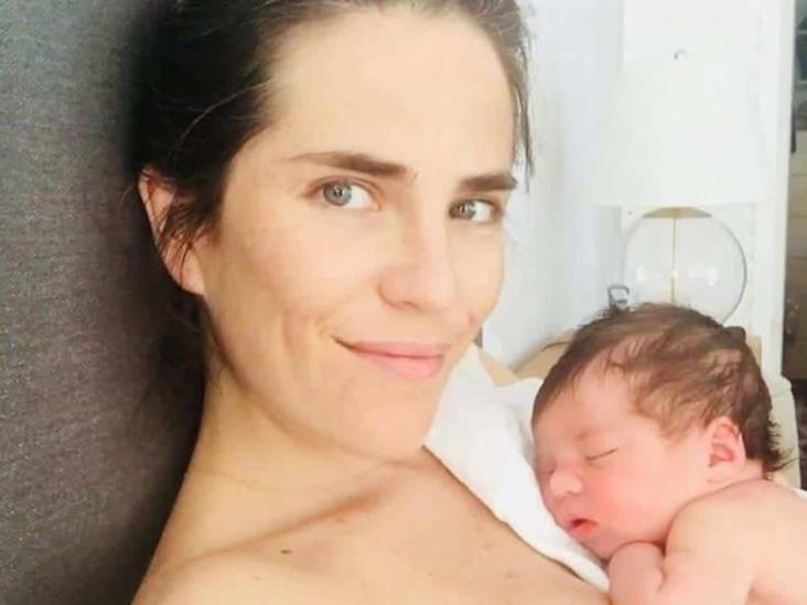Es mamá de una niña Es mamá de una niña