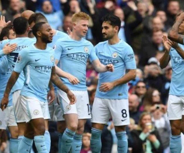 Manchester City sigue en Liga Premier, vence 5-0 a Swansea
