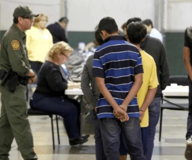 Demandan a empresa privada por explotar inmigrantes detenidos en EU