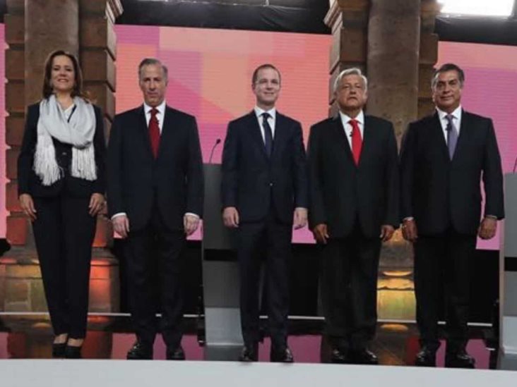 Intercambian acusaciones; la mayoría, no contestadas Intercambian acusaciones; la mayoría, no contestadas