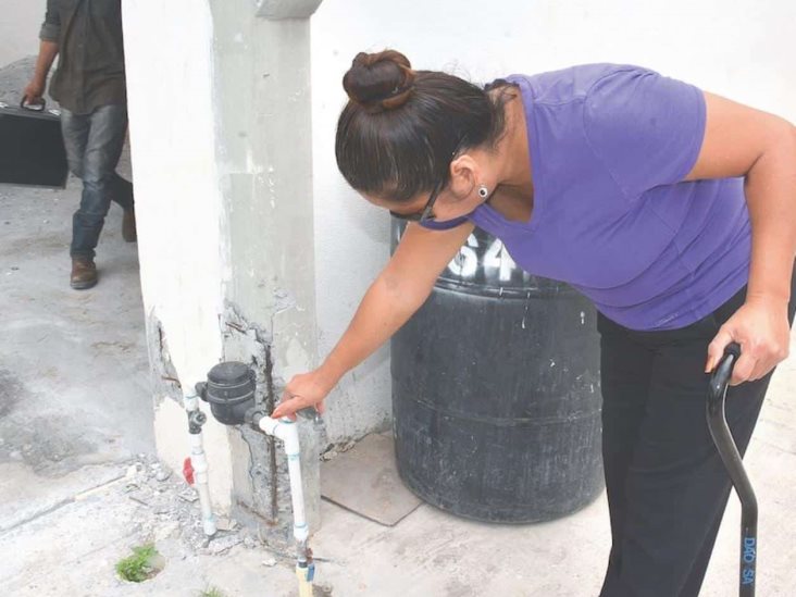 Otra colonia sin agua, otra ‘bomba’. Les racionan líquido en Fraccionamiento Las Ceibas Otra colonia sin agua, otra ‘bomba’. Les racionan líquido en Fraccionamiento Las Ceibas