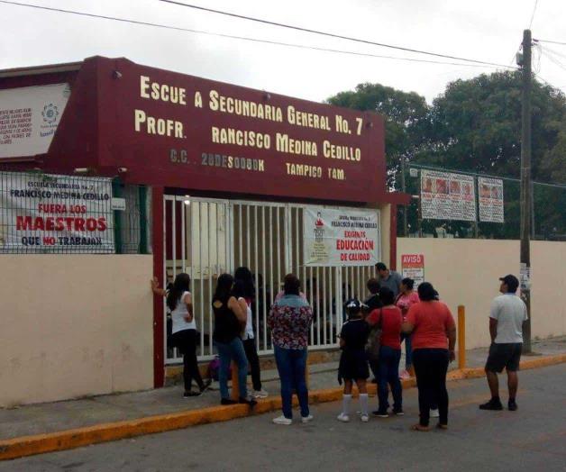 ‘Cierran’ Secundaria al continuar conflicto ‘Cierran’ Secundaria al continuar conflicto