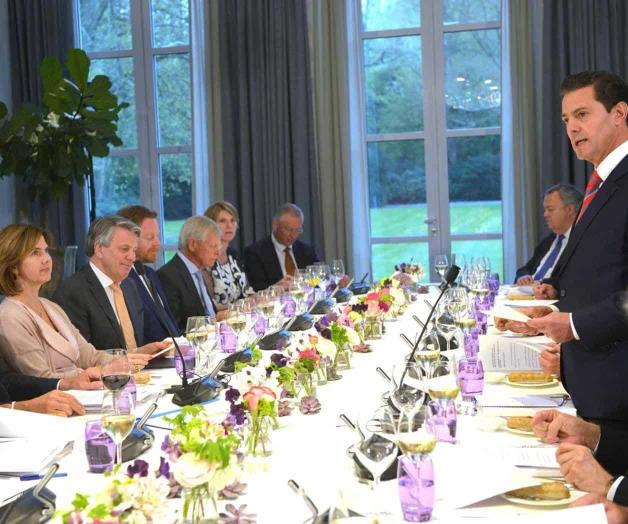 EPN destaca buen proceso electoral democrático ante líderes holandeses