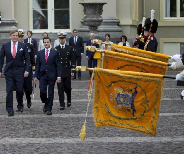 (VIDEO) Le gritan “¡asesino!” a Peña Nieto en Alemania y Holanda