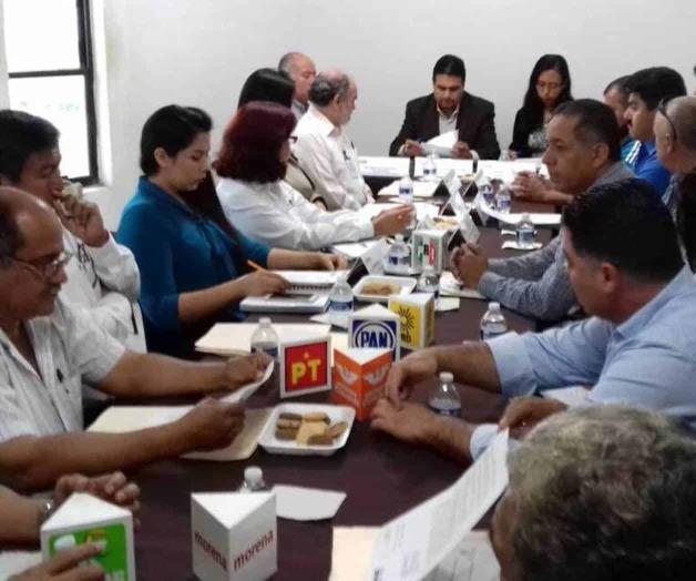 Sesionan INE y partidos políticos Sesionan INE y partidos políticos