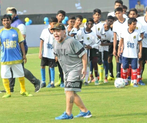 Maradona renuncia como DT del Al Fujairah tras no conseguir ascenso