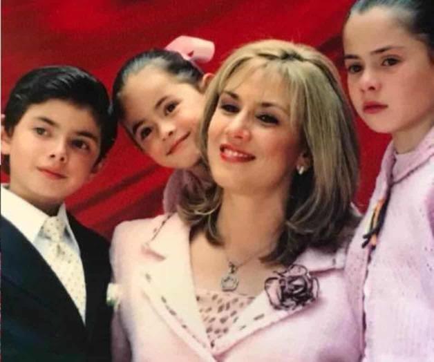 Recuerda Peña Nieto a Mónica Pretelini, madre de sus hijos
