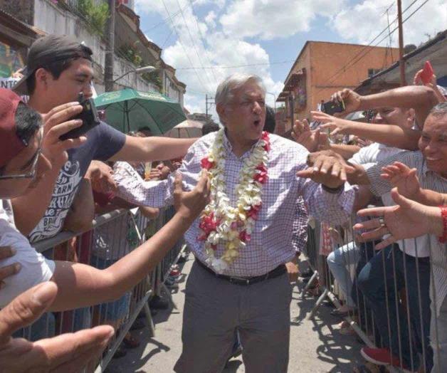 Eva Cadena y conato de pleito, en gira de AMLO por Veracruz