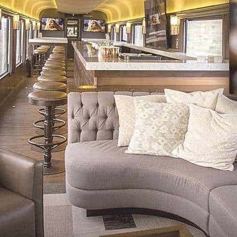 EL BAR ¡NO PODÍA FALTAR!.